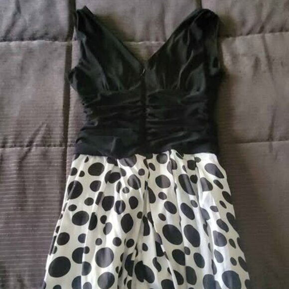 Cruella De Ville Halloween Costume or Disney Bounding Outfit dress size 12 - Picture 6 of 11